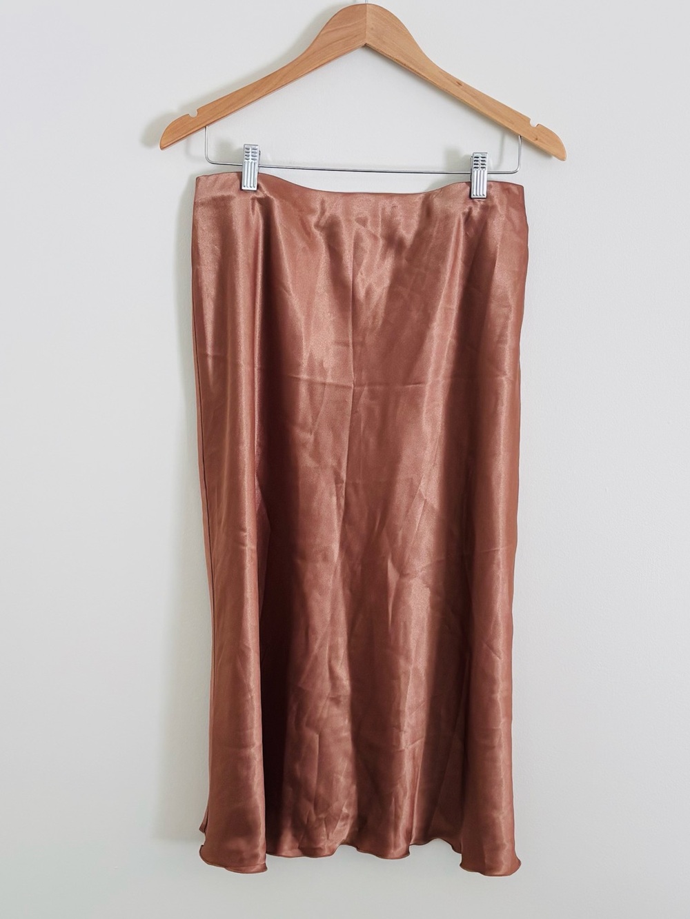 NWT Nicole Miller Satin Midi Skirt in Mocha